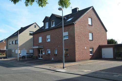 Grevenbroich Bed & Breakfast | Frühstückspension Stenbrock