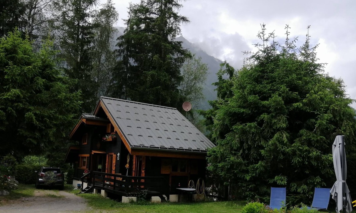 Les Bossons Ski Chalet | Chalet Entier Indépendant sur 800 m² - Charme et Calme Idéal Vacances