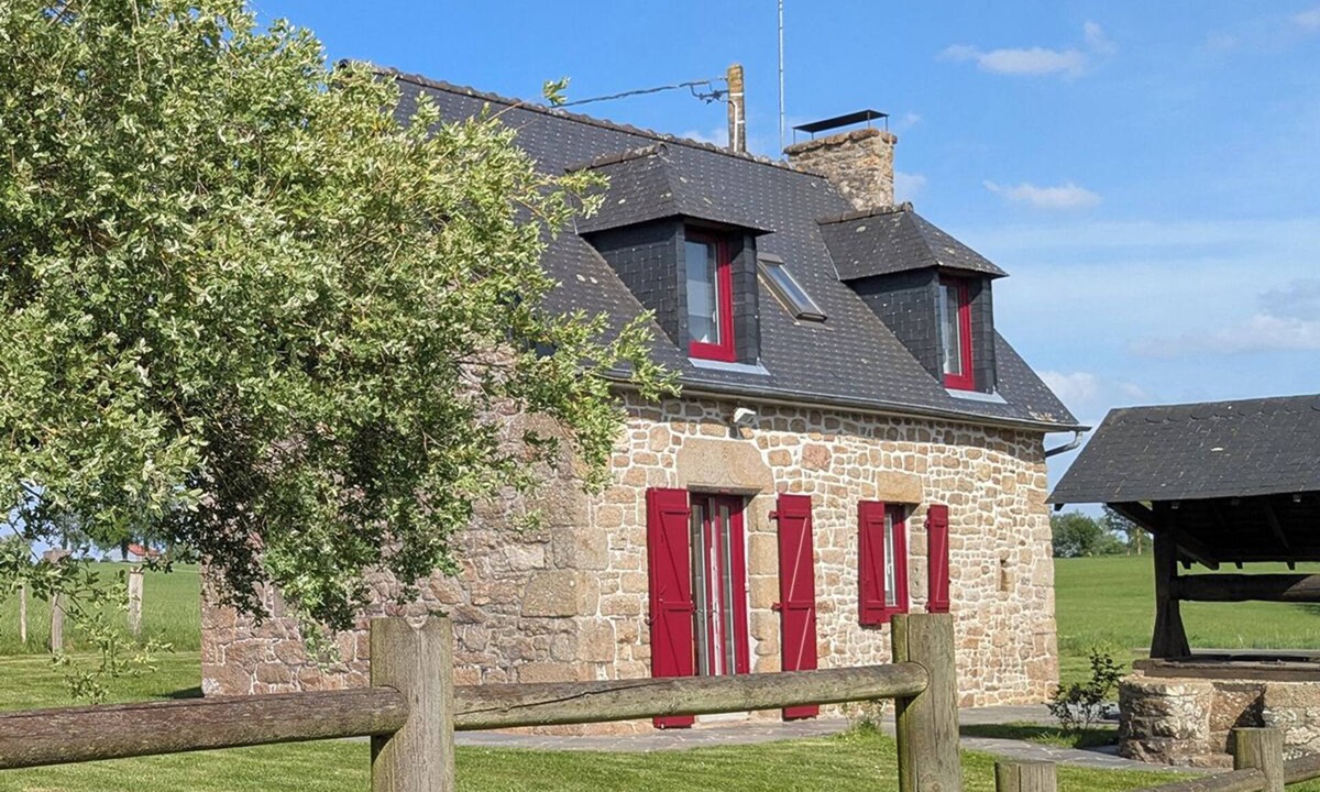Saint-Georges-de-Reintembault House | Au coin du châtaignier
