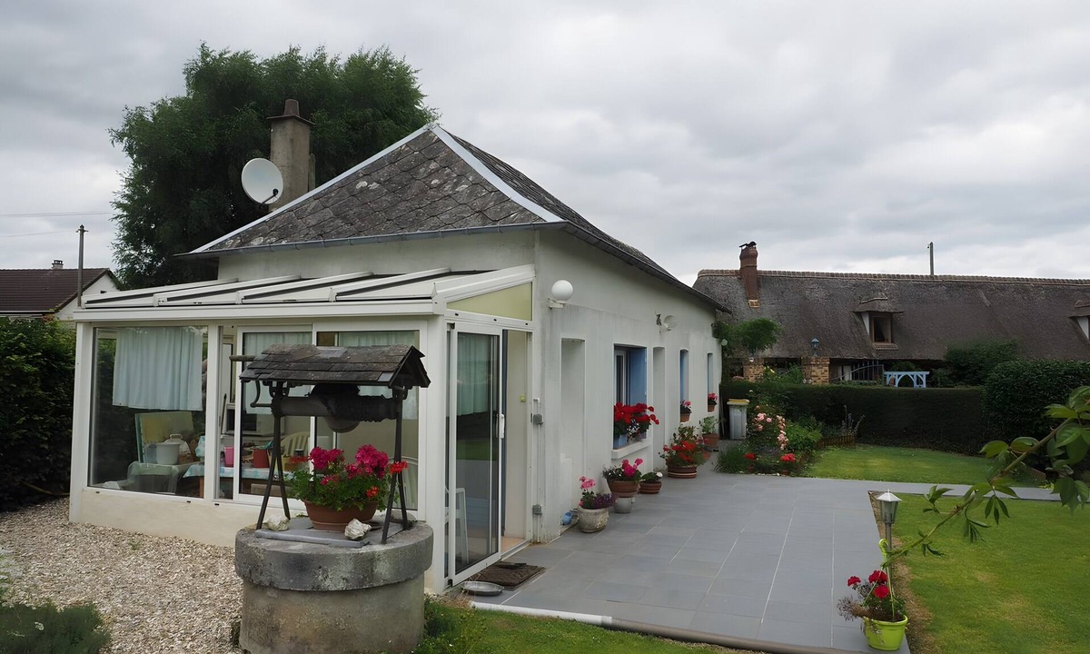 Sainte-Marguerite-sur-Duclair House | Maison Le Clos des Ânes: private terrace and garden in Sainte-Marguerite sur Duclair