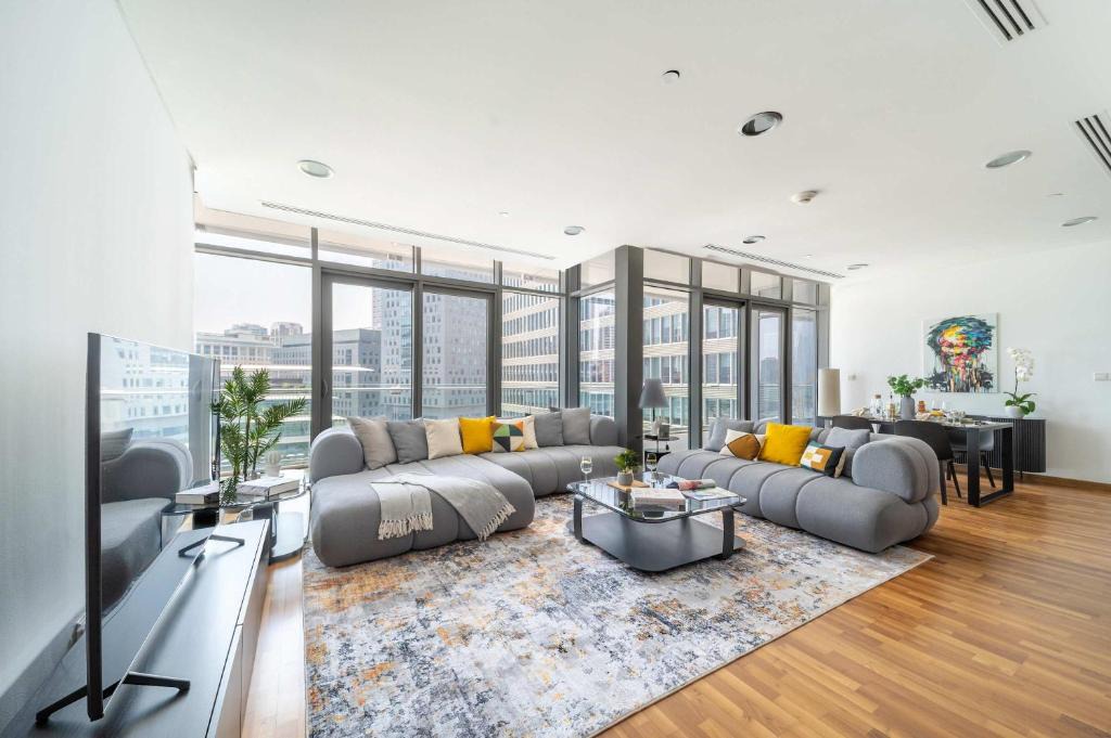 Bur Dubai Apartment | Frank Porter - Burj Daman