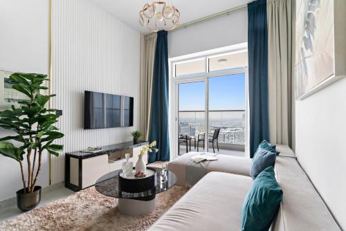 Al Barsha Apartment | Frank Porter - Opalz By Danube