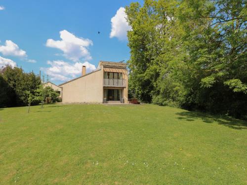 Harleston House | Frater House