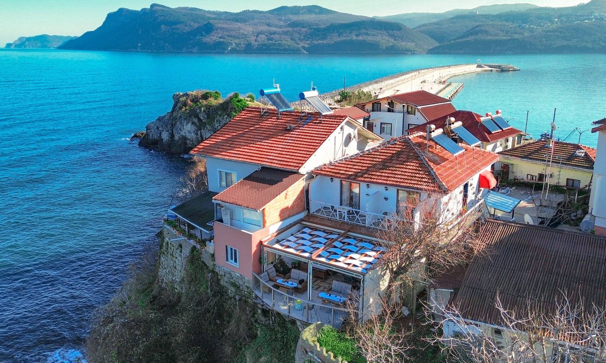 Amasra Hotel | Frau Guler