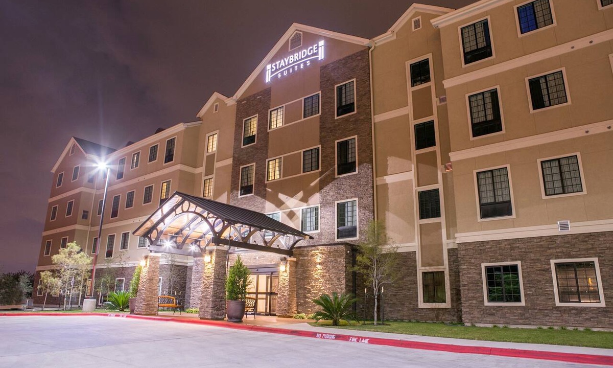 McNeil Apartment | Free Breakfast + 24 Hour Business Center + Outdoor Pool | Perfect for Business Travelers!