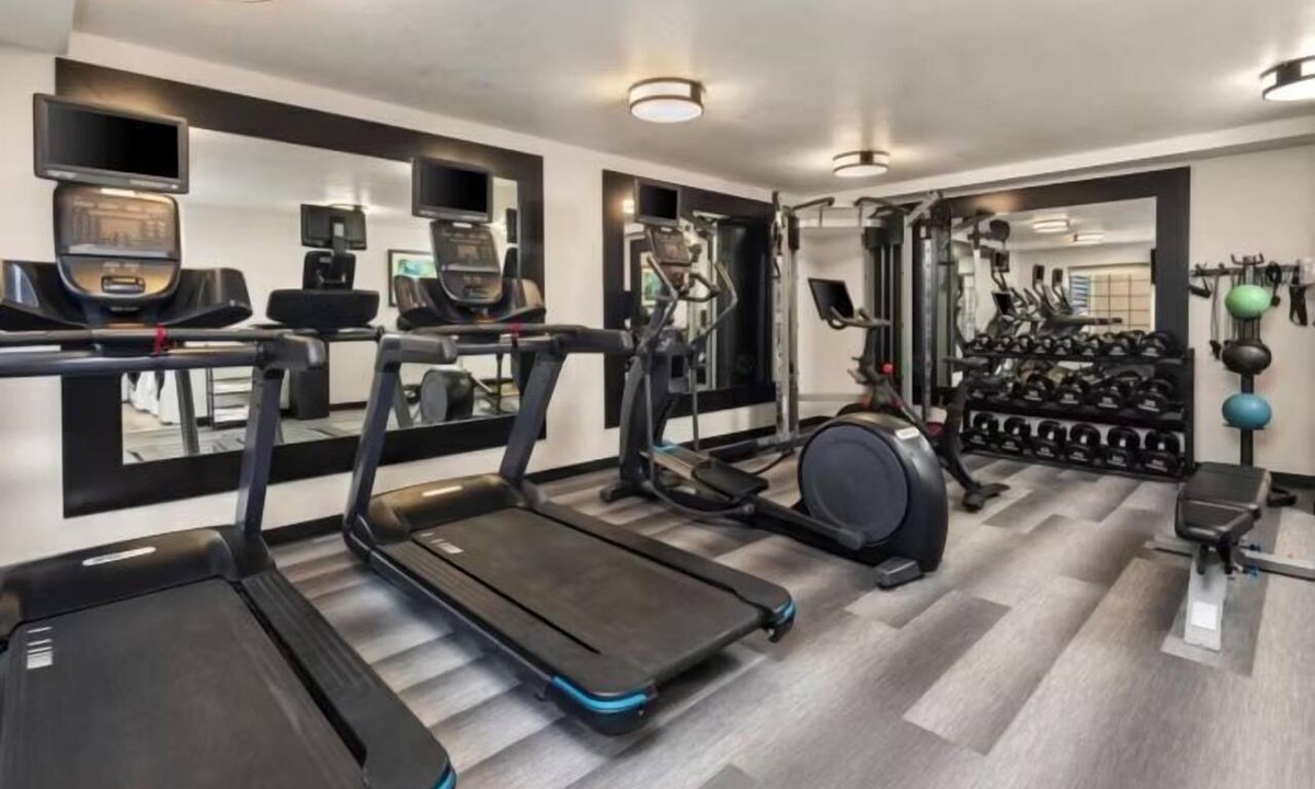 West Bloomington Condo | Free Breakfast. Pool & Hot Tub. Your Next Vacation!