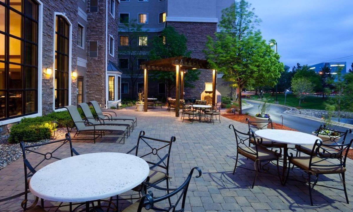 West Bloomington Condo | Free Breakfast. Pool & Hot Tub. Your Next Vacation!