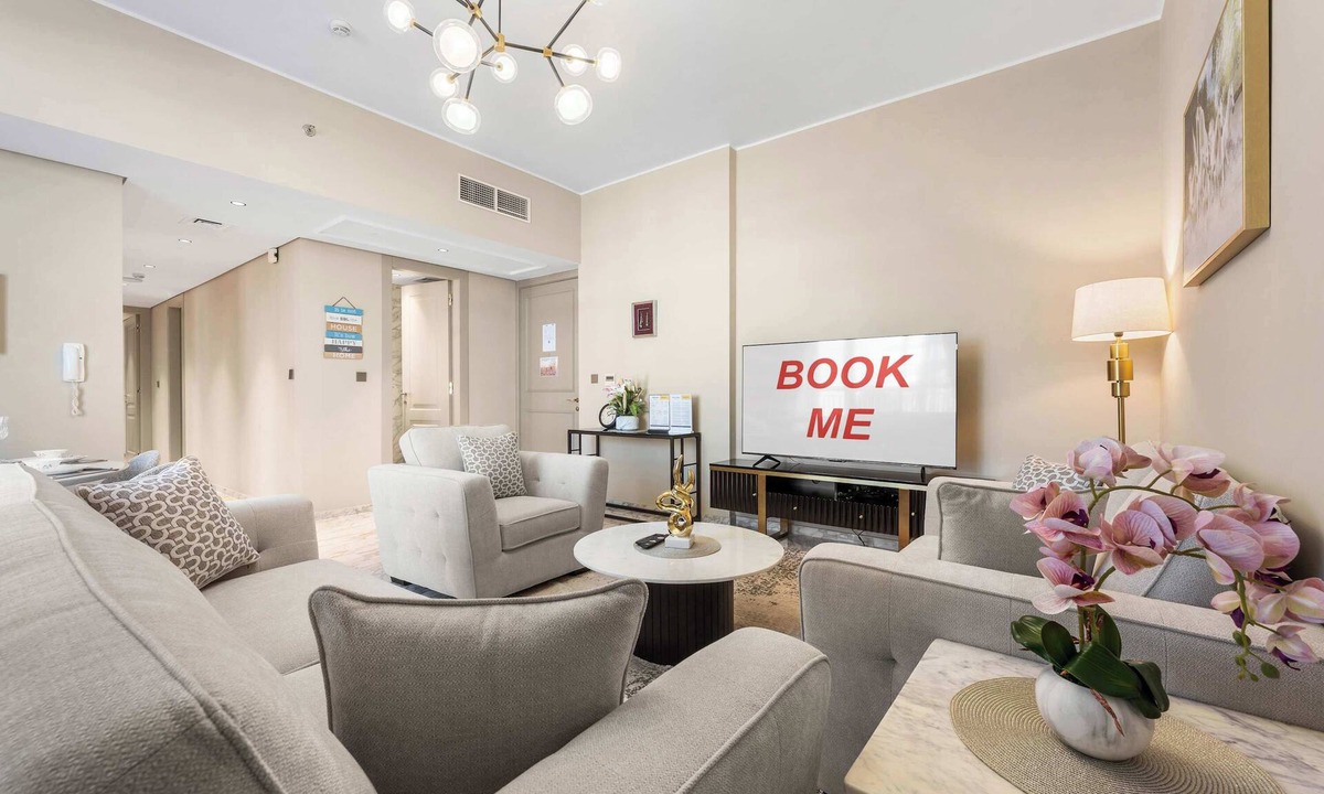 Discovery Gardens Apartment | Free housekeeping visits during your stay - StayShort - Hidden Jewel 1 minute walk from Al Furjan Metro Sleeps 5