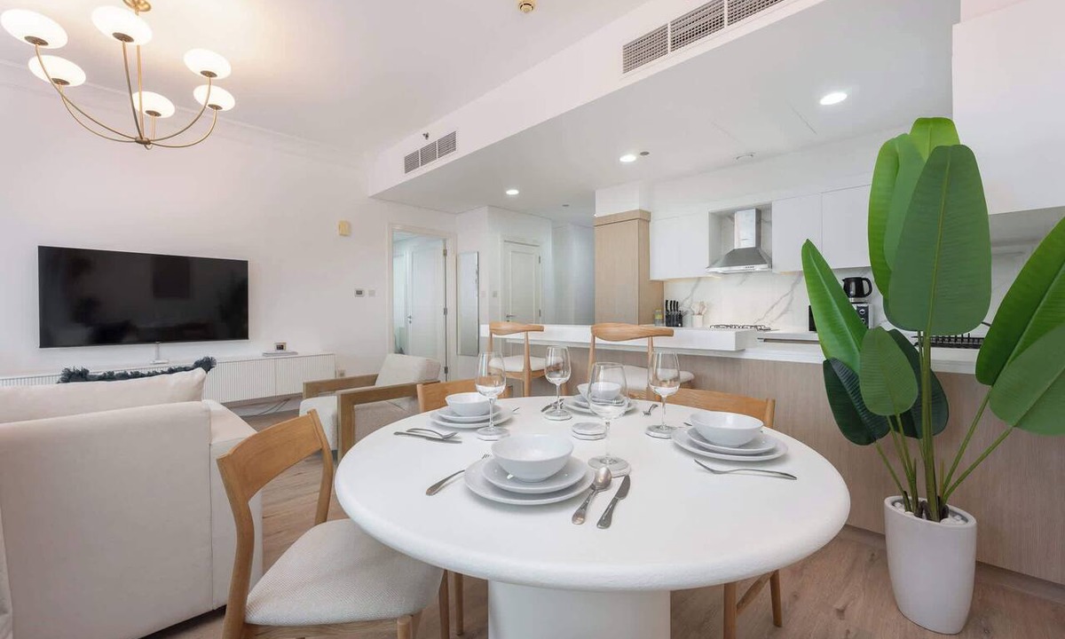 Downtown Dubai Apartment | Free housekeeping visits during your stay - StayShort - Stylish 2 Bedroom Apartment in the Heart of Downtown