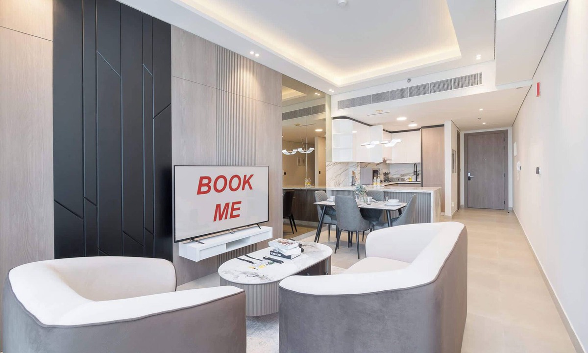Jumeirah Village Triangle Apartment | Free housekeeping visits during your stay - StayShort - Comfortable 1BR Apartment in JVT with Gym & Pool Sleeps 2