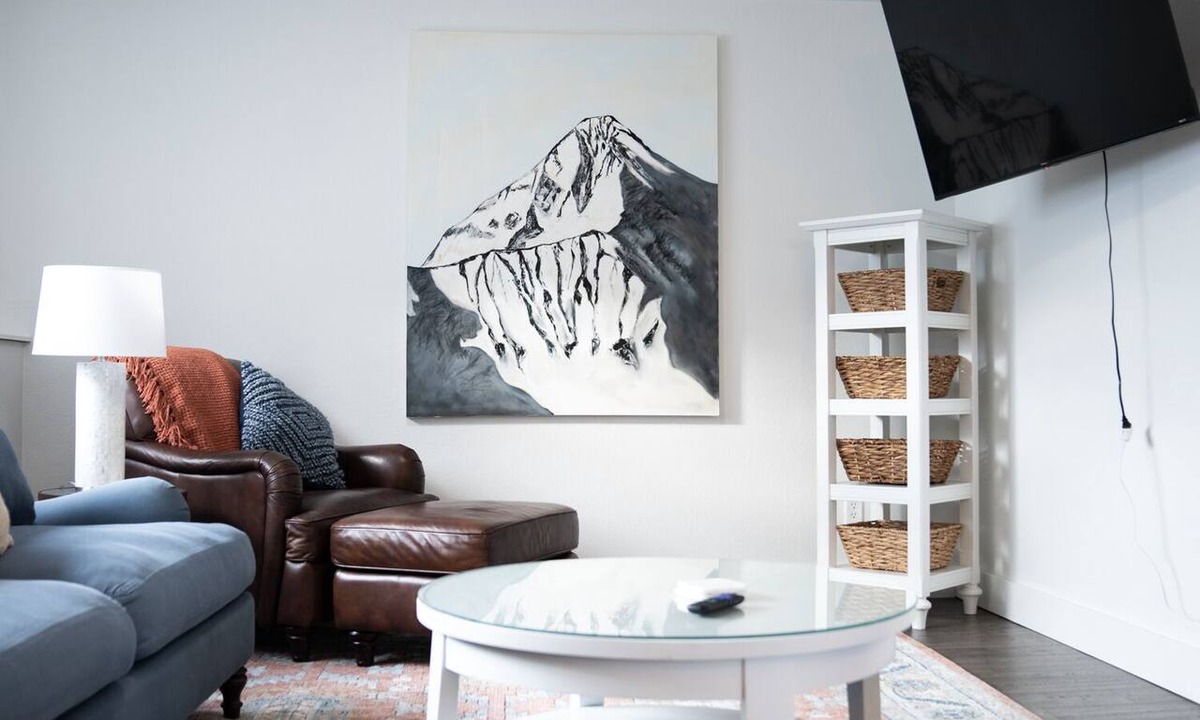 Bozeman Condo | Free Laundry, Central Location, Great Condo.