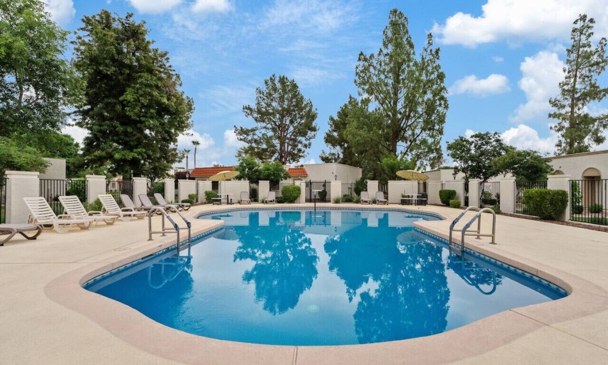 Park Scottsdale Four House | Free pool heat! Gym, Fire pit- Modern Cozy condo