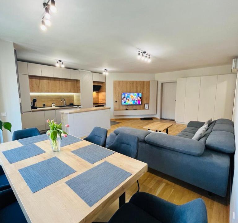 Sofia City Center Apartment | FREESIA apartment with underground parking