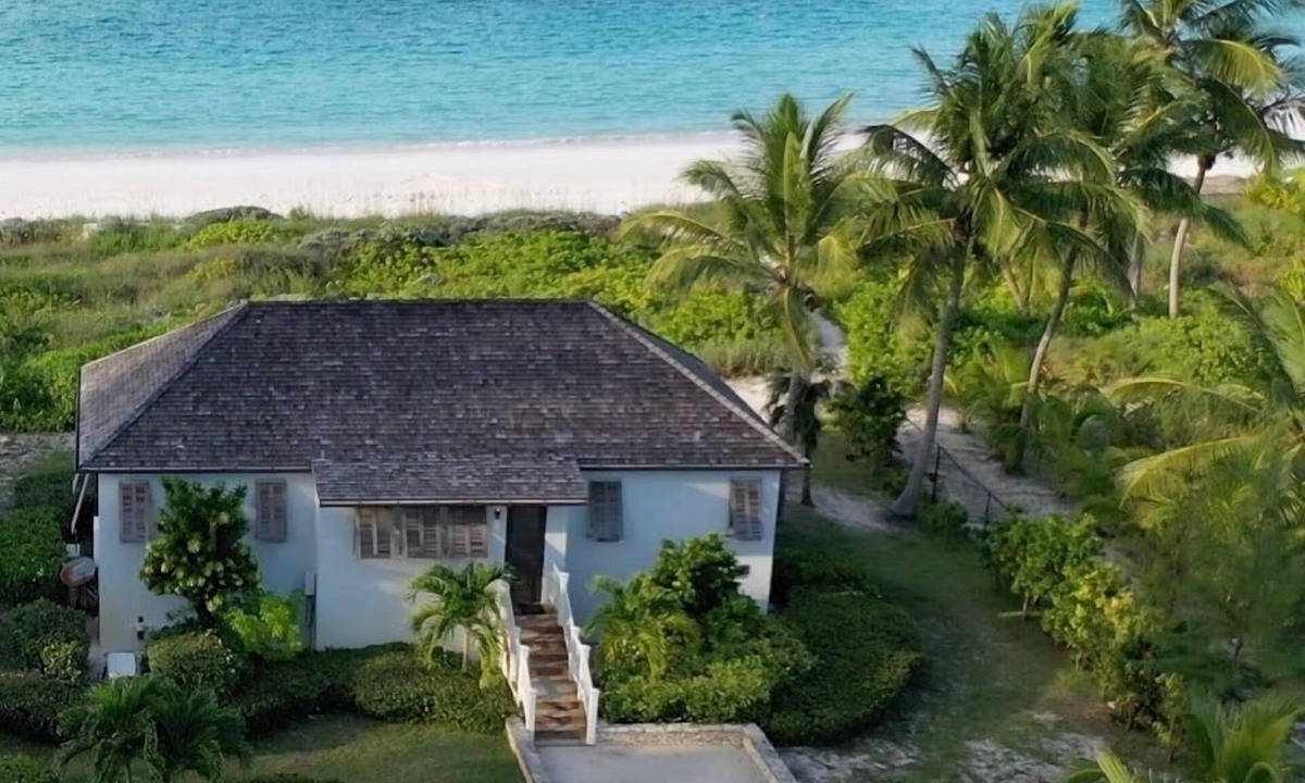 Governor's Harbour Villa | French Leave South Beach Dogtrot Villa 2 Bedroom Villa