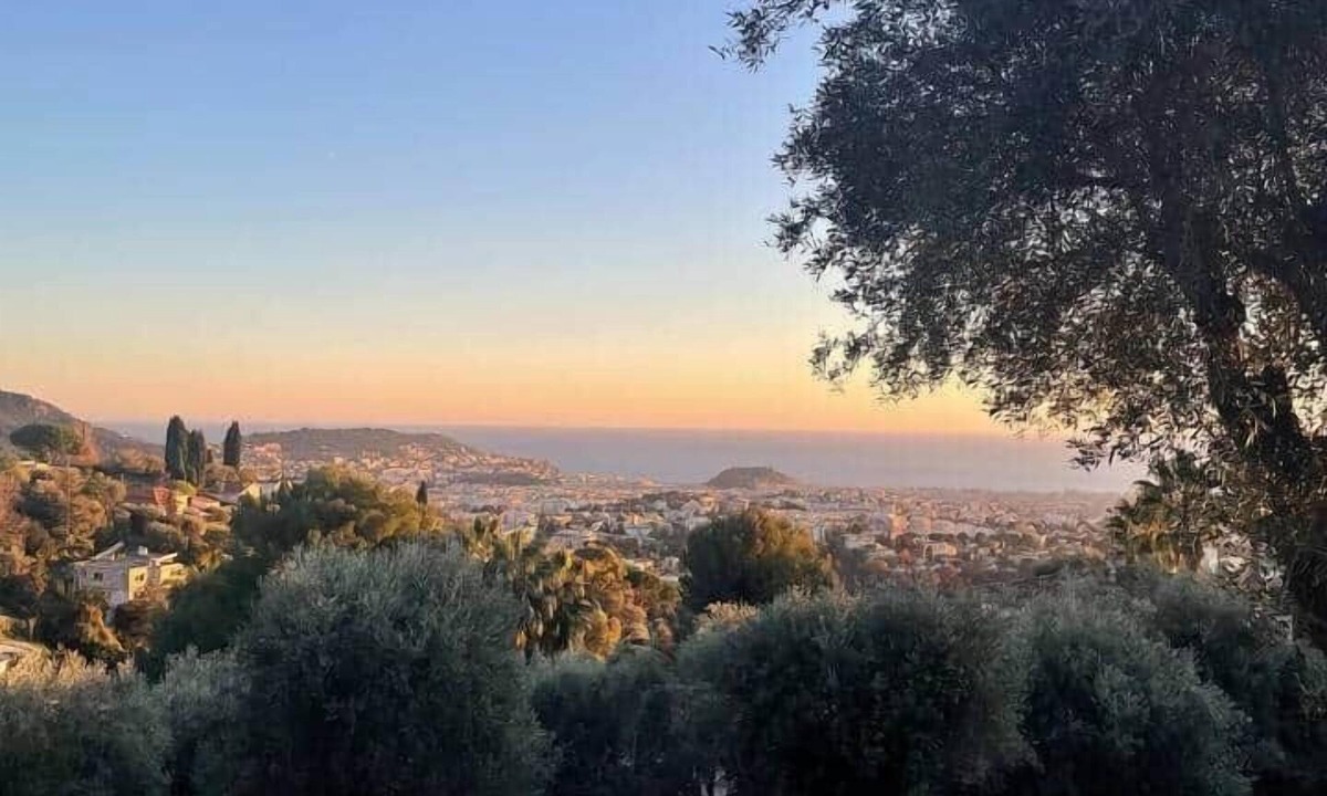 Gairaut Villa | French Riviera View from 4BR Villa