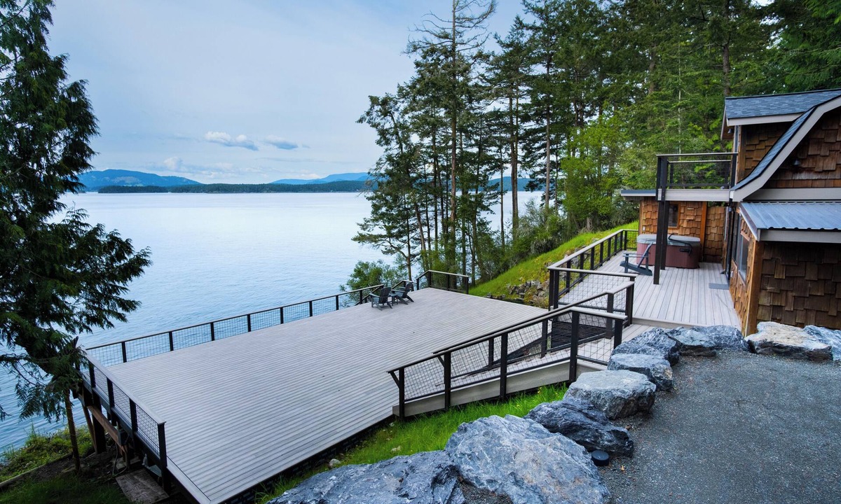 Friday Harbor House | Friday Harbor/Waterfront, Hot Tub & Mountain Views