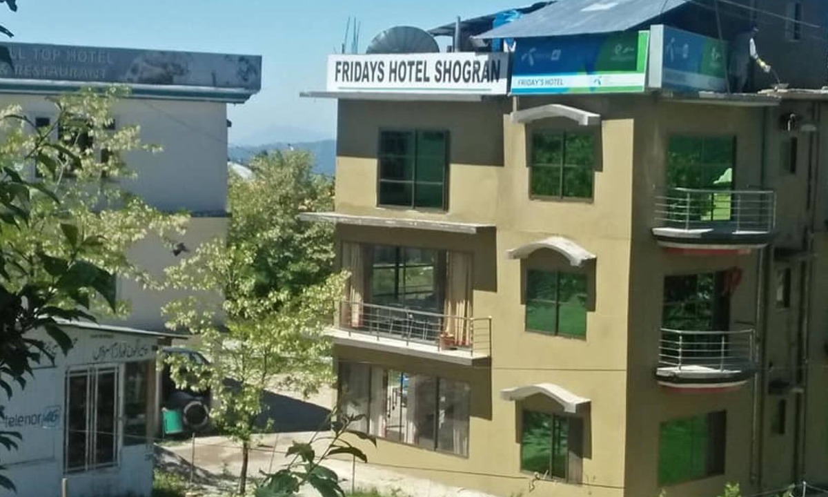 Shogran Hotel | Fridays Hotel