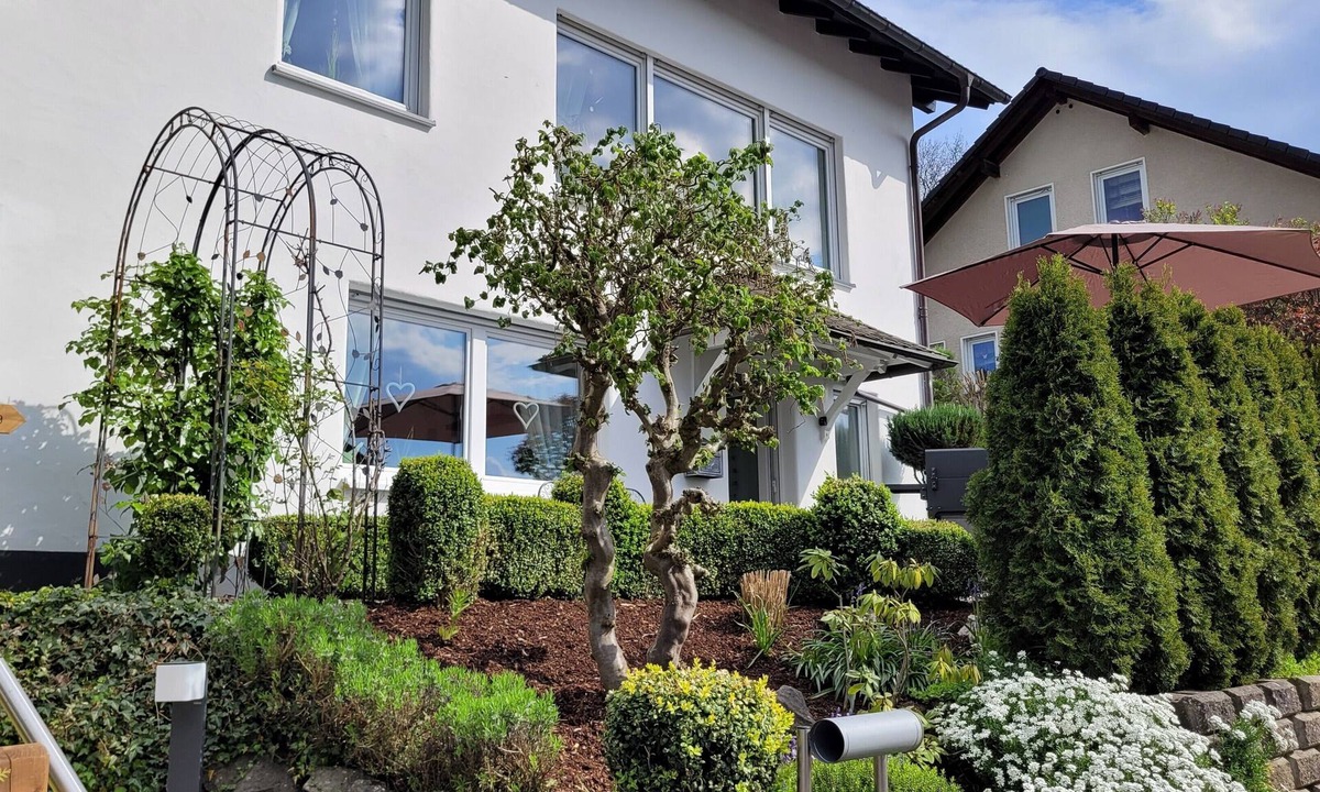 Gleidorf Apartment | Friedhoff Apartment, 80 sqm with Mountain View, Private Terrace and Wi-Fi