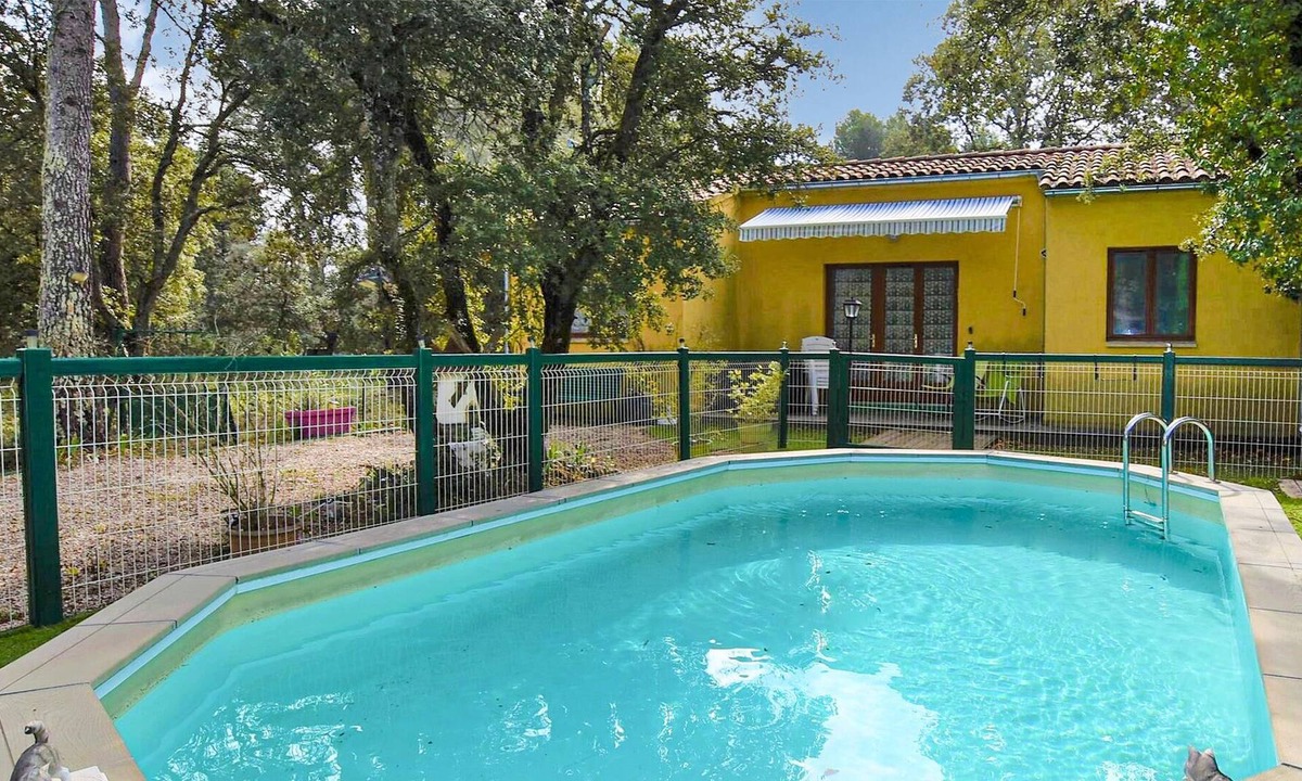 Venasque House | Friendly and welcoming cottage with nice amenities.