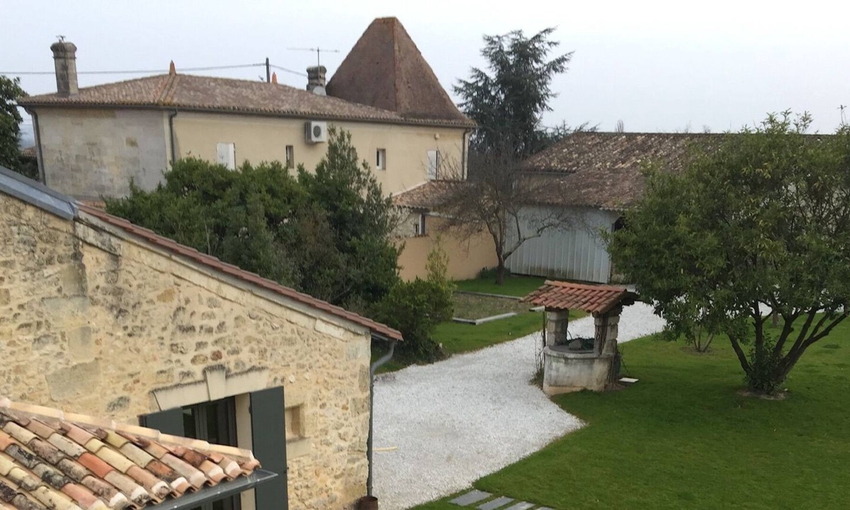 Neac House | Friendly house located in the heart of the St Emilion vineyard
