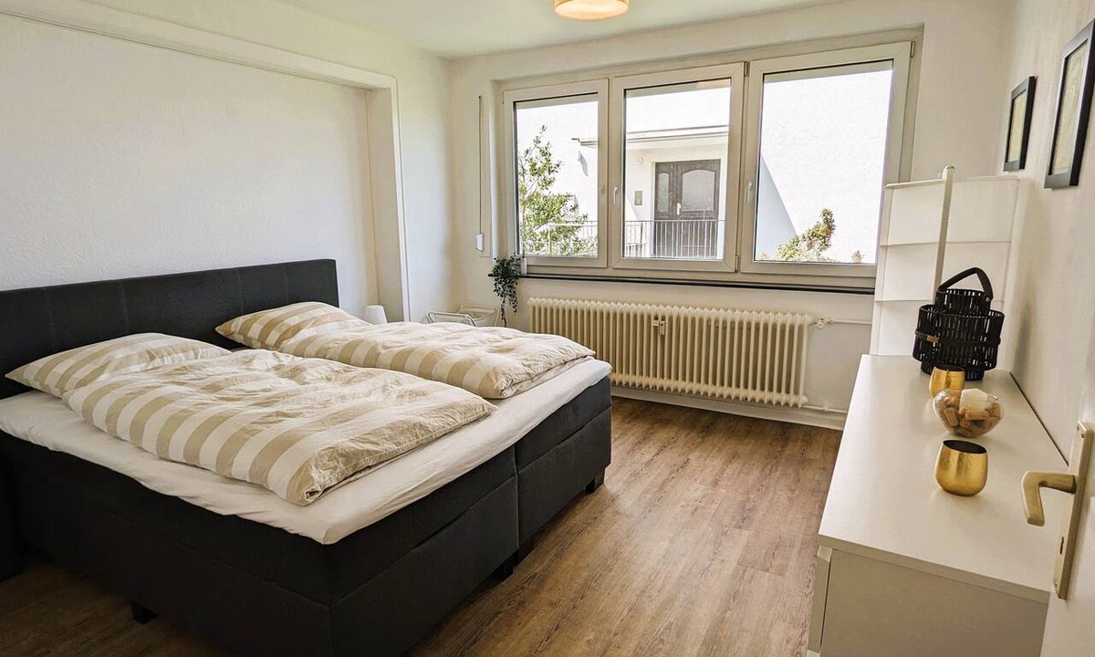 Kirchditmold Apartment | Frisch Sanierte Wohnung mit 2 Schlafzimmer, Balkon und Fernblick!