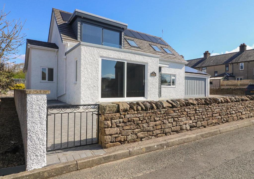 Ingleton House | Fron Y Felin