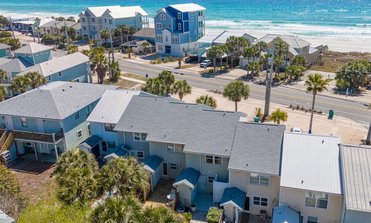 Sunnyside Villa | Front Beach Rd Gulf Escape II 2BR/2.5BA