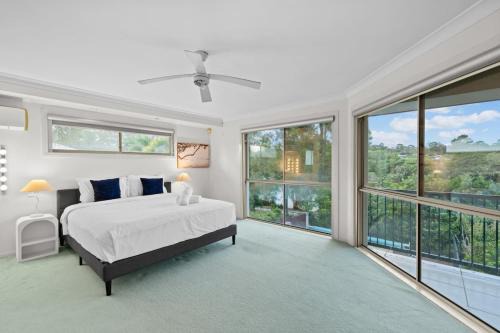 Forest Lake House | Front Lake View 4Bed Home with Pool and Mins to Mall