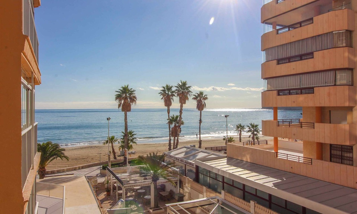 Pueblo Mascarat Apartment | Front line beach flat - Gran Sol