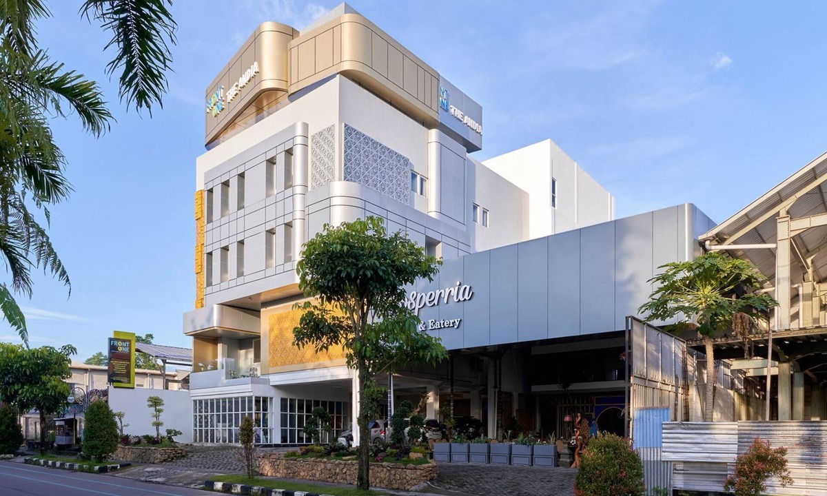 Boyolali Hotel | Front One The Andia Boyolali