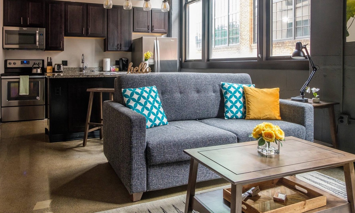 Strip District Apartment | Frontdesk | Modern 2BR in the Strip District