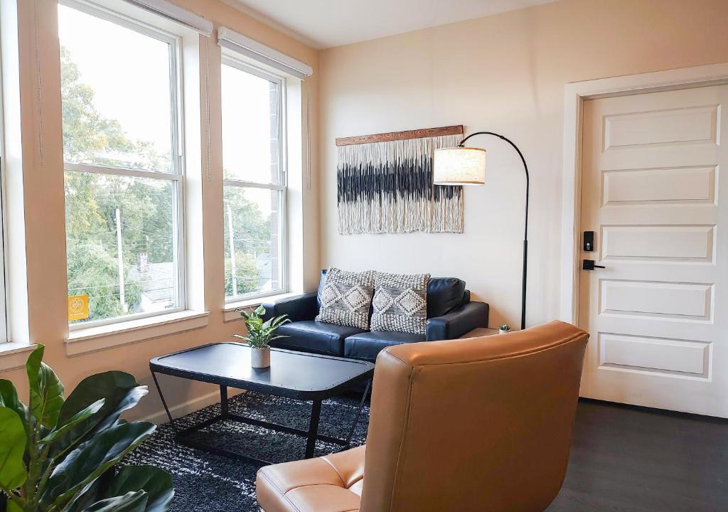 Louisville Apartment | FRONTDESK The Marshall Campus Apts Louisville