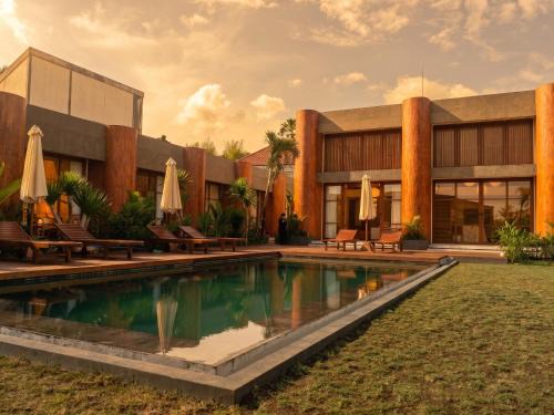 Beraban Hotel | Frontera Nyanyi