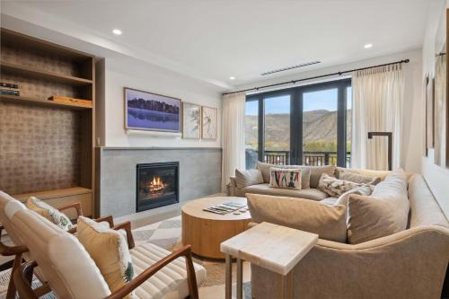 Avon Apartment | Frontgate 410 by East West Hospitality