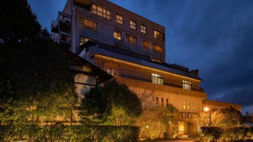Kaga Hotel | Fujiya