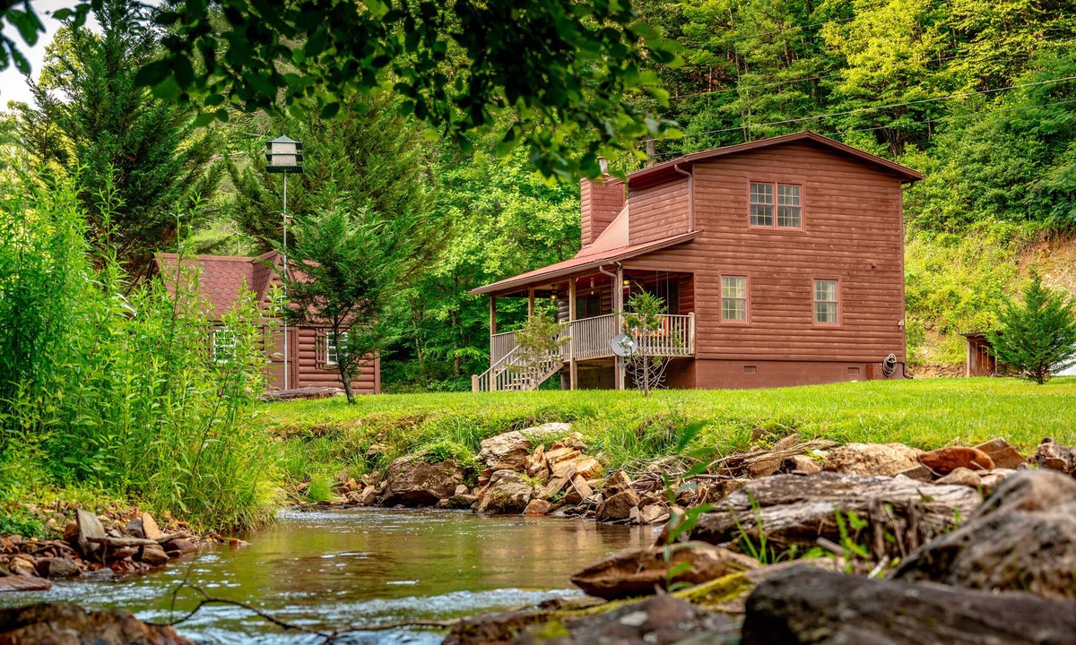 Marble Cabin | Full frontage creek retreat with Game Room, Near Nantahala,casino,waterfalls