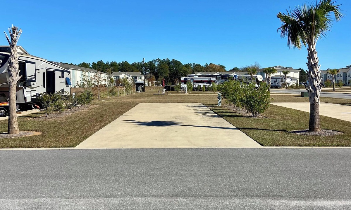 Foley RV Rental | Full Hookups, 3 Pools,Back-In RV Lot,Pet Friendly-OWA, Foley Sports, Gulf Shores