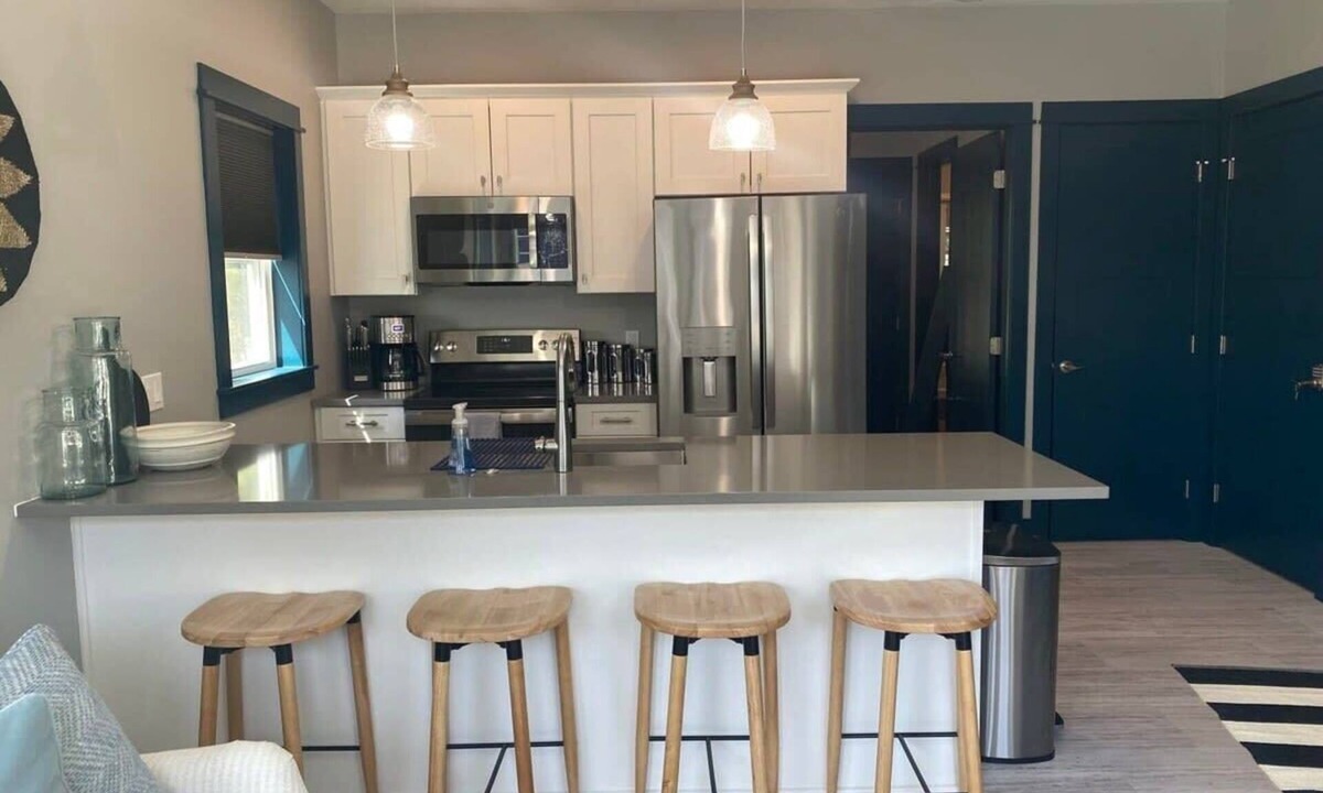 Charlevoix Condo | Full Kitchen & Laundry in Large Condo- Very Clean!