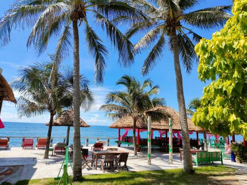Central Mui Ne Beach Resort | Full Moon Beach Resort
