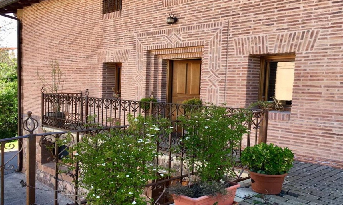 El Rasillo de Cameros Cottage | (FULL Rental) El Patio de la Morera 16-26 pax, garden, barbecue, pets