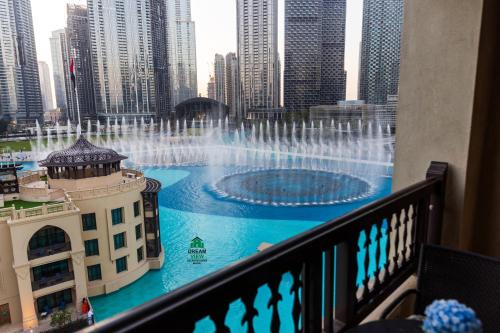 Madinat Zayed Apartment | Full View Burj Khalifa and Fountains -Souk Al Bahar- Dream View holiday Home Rent
