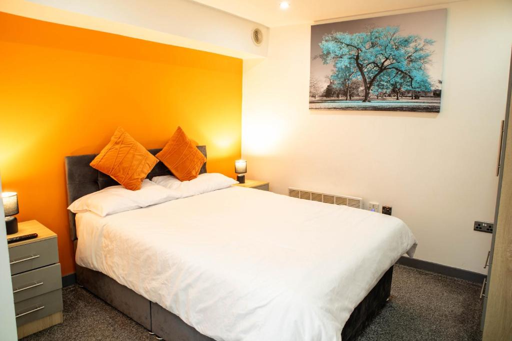 Bradford Apartment | Fully Equipped Modern City Centre Studio With Netlfix WiFi 24 7 Check-in