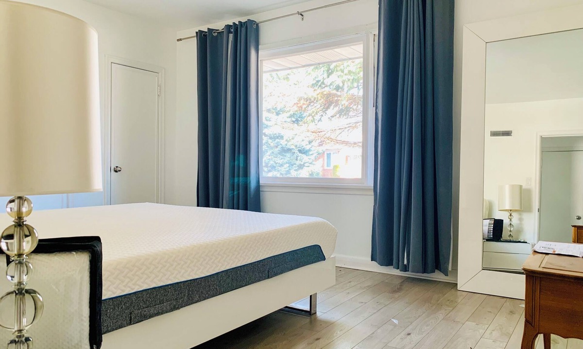 Etobicoke House | Fully privet Villa, MAJOR INTERNATIONAL SPORTING EVENT ready Walk to Subway 13 min Airport