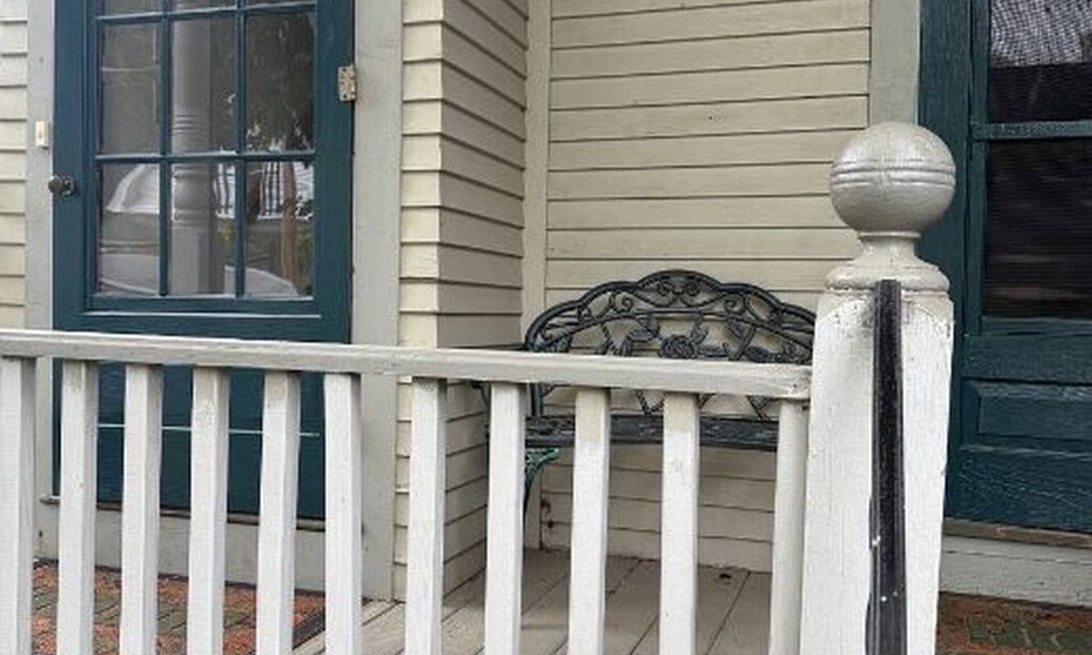 Drewsville Apartment | Fully remodeled spacious apartment in Farmhouse Victorian.