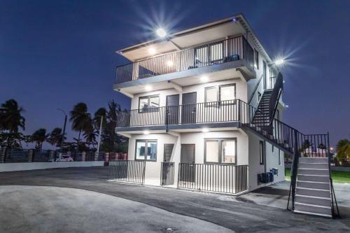 Dorado Pueblo Apartment | Fully Renovated Beachfront Family Building 2 6 Beds 4 Baths Ocean Views & Terrace