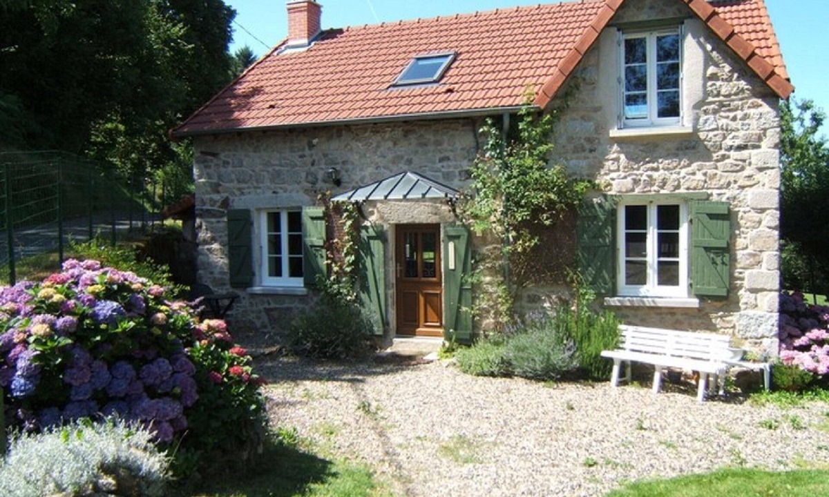 Arfeuilles Cottage | fully renovated traditional farm house - Arfeuilles - Montagne - Auvergne