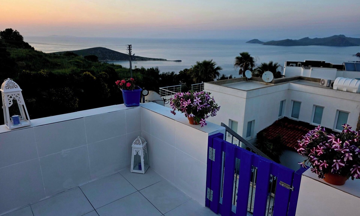 Koyunbaba Villa | Fully Rental Licensed, superbly Equipped Villa - Bar, Pool & Sea Views, Wifi.