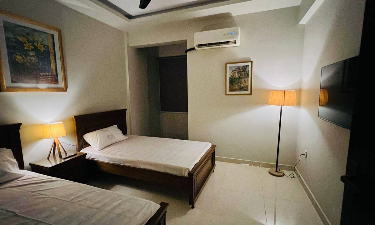 Karachi Apartment | Fully Serviced One-Bedroom Apartment