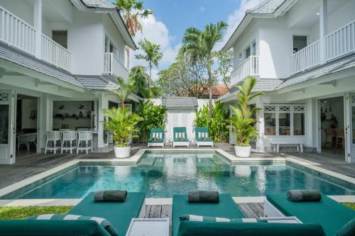Dyanapura Villa | Fully Staffed Luxury Seminyak Villa l Private Pool