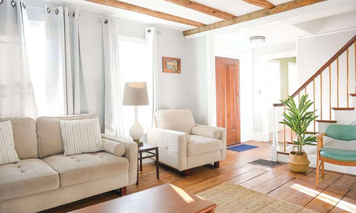 Freeport House | Fully Updated Airy Historic Home in South Freeport